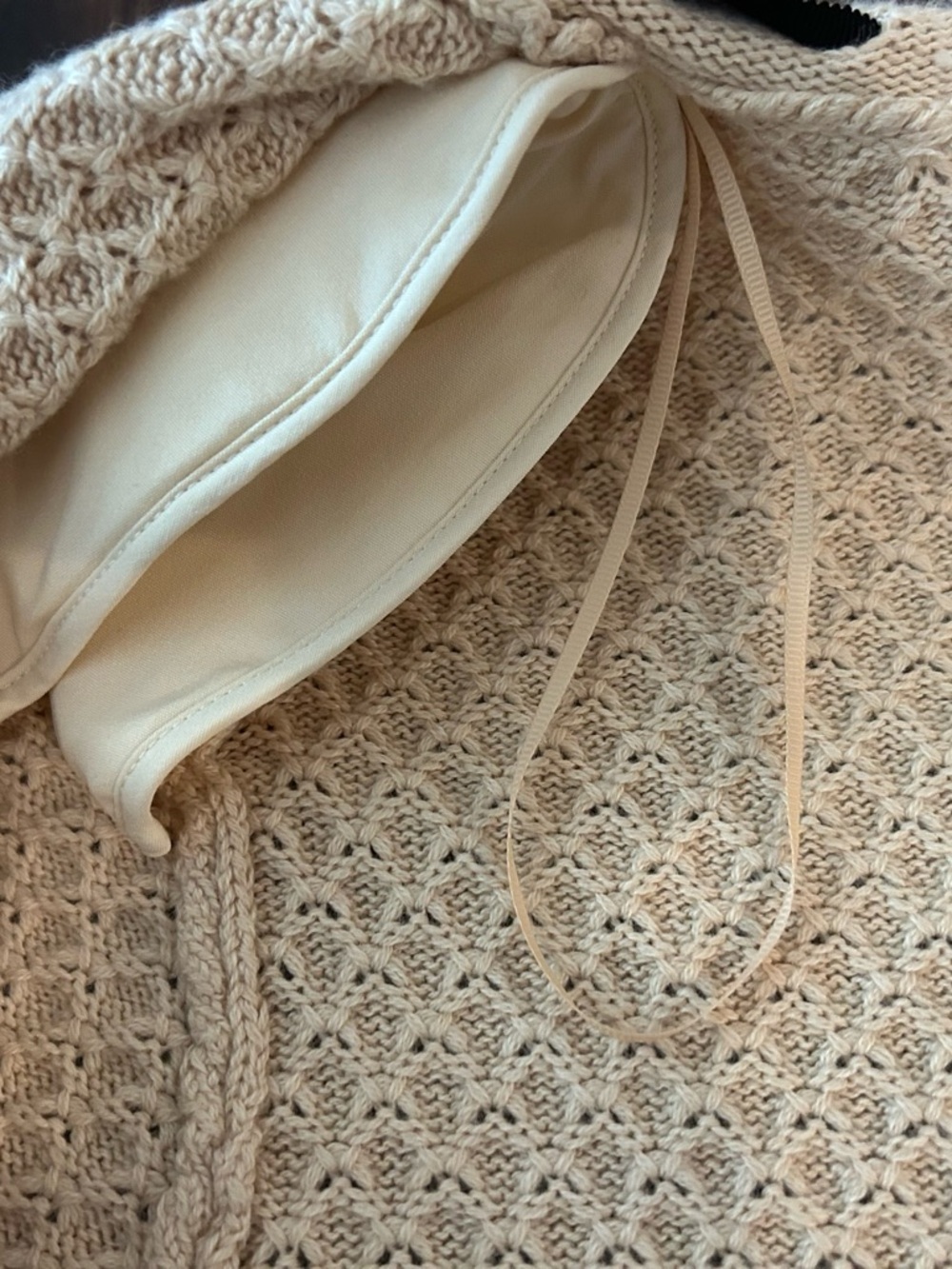 L'AGENCE Astor Contrast Trim Cardigan in Biscuit/Black - Picture 9 of 15